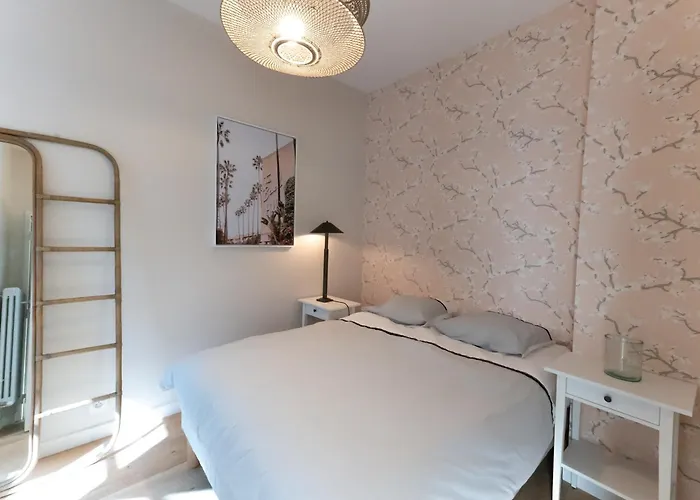 Maison 3 Ch. Centre-ville, Proche Et Marche, 8 Pers, 3*, Wi-fi - Fr-1-197-523 莱萨布勒-多洛讷